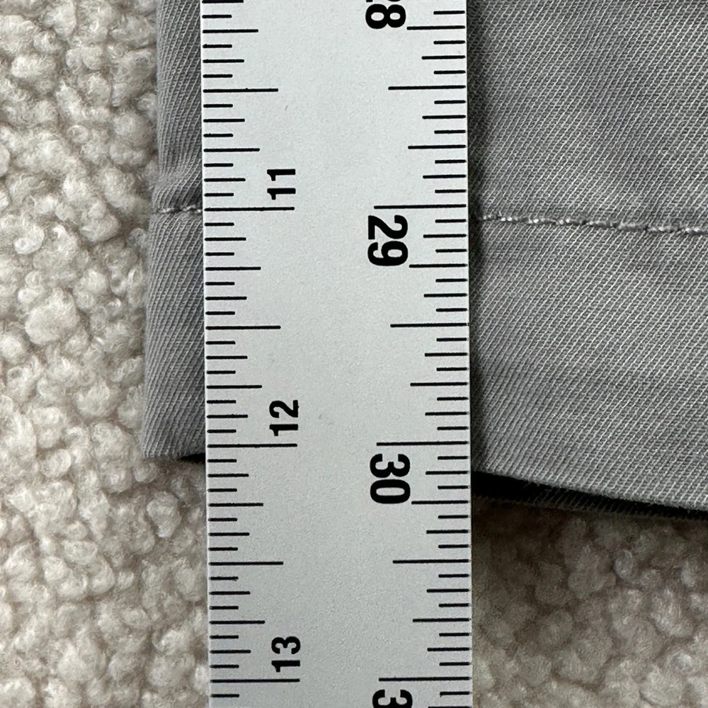Banana Republic Lived-In Athletic Chino Mens 30x30 Grey Business Casual Classic